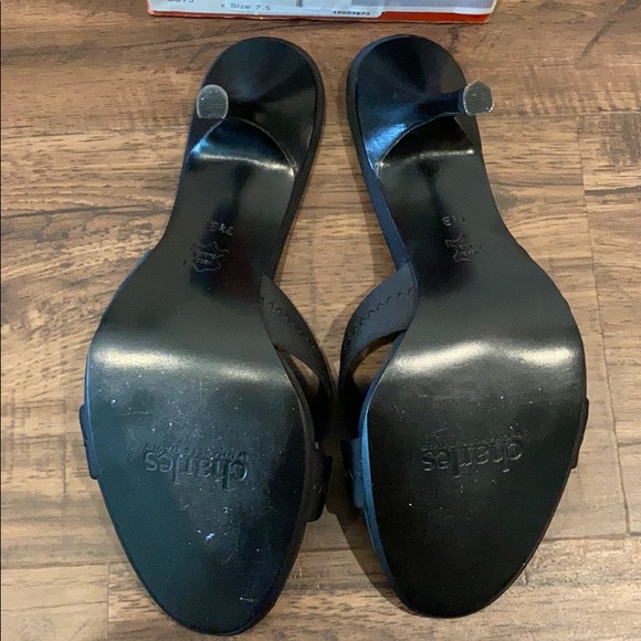 Charles David low black heel - Picture 10 of 13